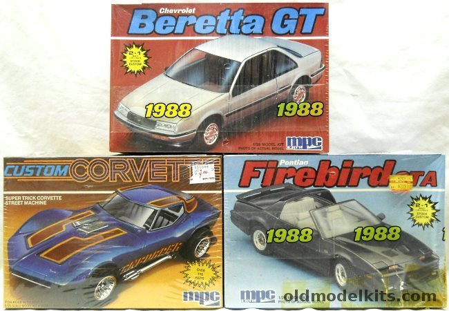MPC 1/25 6209 1988 Pontiac Firebird GTA / 6261 1988 Chevrolet Beretta GT / 6359 Chevrolet Custom Corvette ' Enforcer' plastic model kit